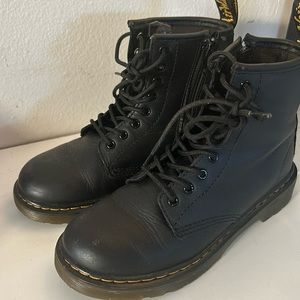 Kids dr.martins size 2